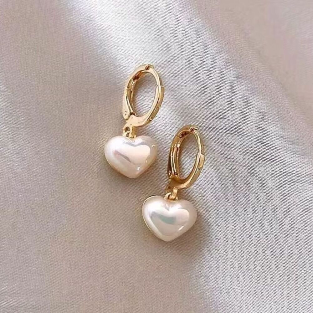 Heart Shaped Pearl Drop Pendant Earrings Gold Dangle Gemstone Charm Leverback